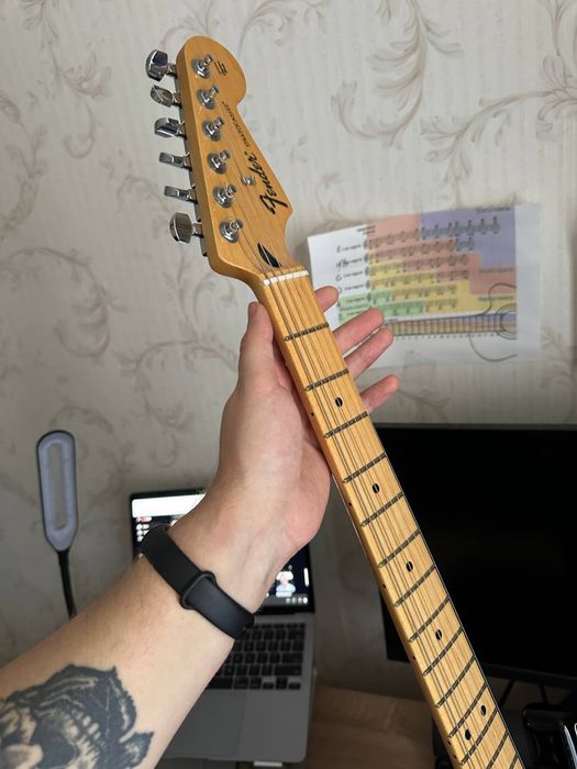 Fender Stratocaster Standard Sunburn 2013