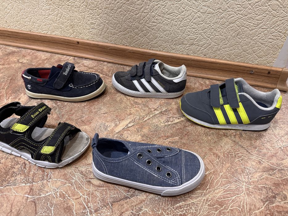 Обувь на мальчика размер 22-26