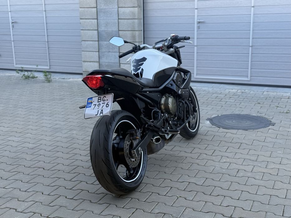 Yamaha XJ6 2012 рік