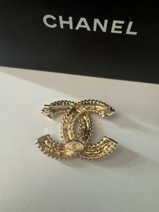 Broszka Chanel 5x4 cm premium