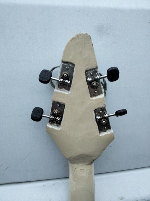 Бас гитара компакт