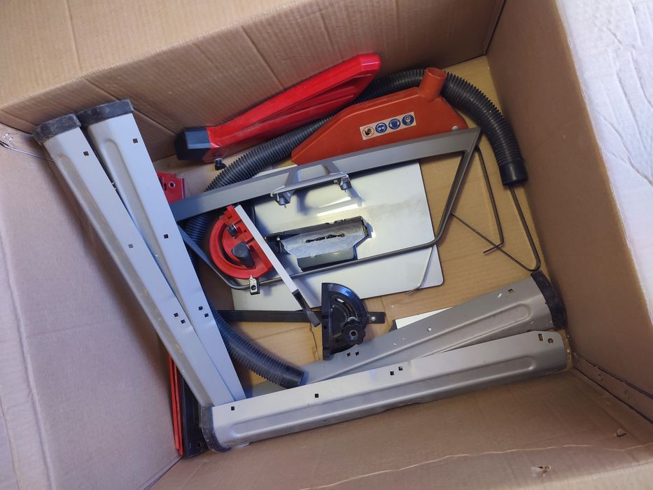 Serra de bancada Einhell TC-TS 2025/1