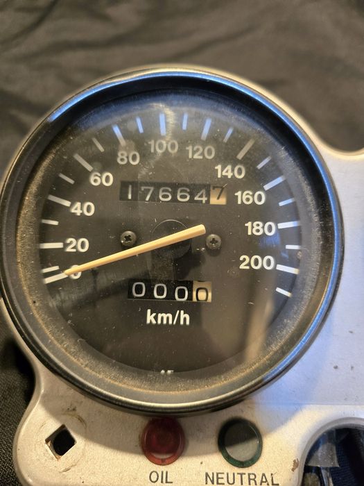 Zegary suzuki gs 500