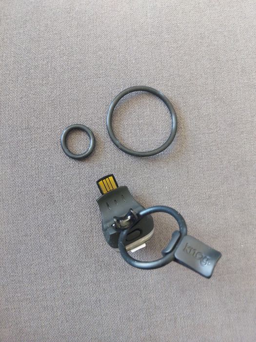 Lampka rowerowa Knog Blinder Square przód 8 trybów pracy oświetlenie