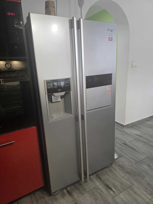 Lodówka LG GR-P207FLQA z kostkarką side by side