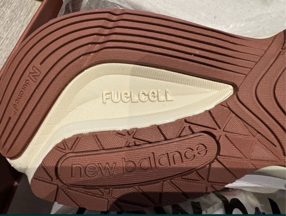 Tenis NB \ Loro Piano Modelo Serie Limitada Homem