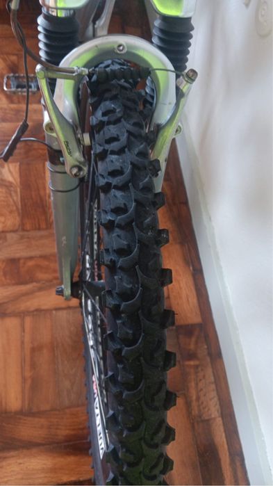 Bicileta cor cromada