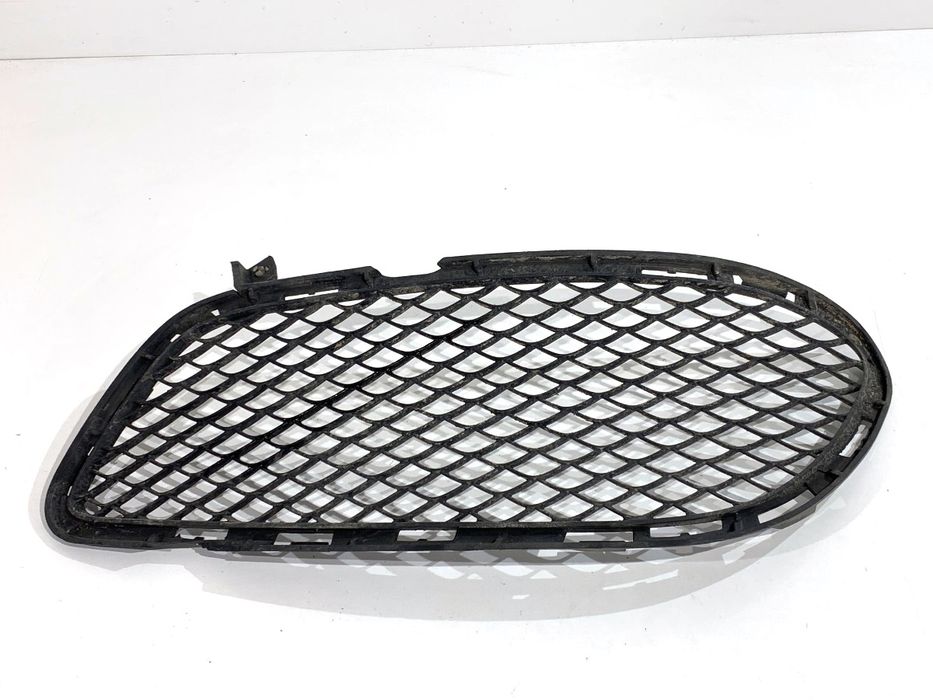 KRATKA ZDERZAKA PRAWY PRZÓD MERCEDES W218 A2188852023 Kombi 12-17