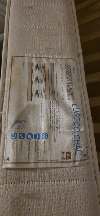 Cama solteiro com colchão ortopedico