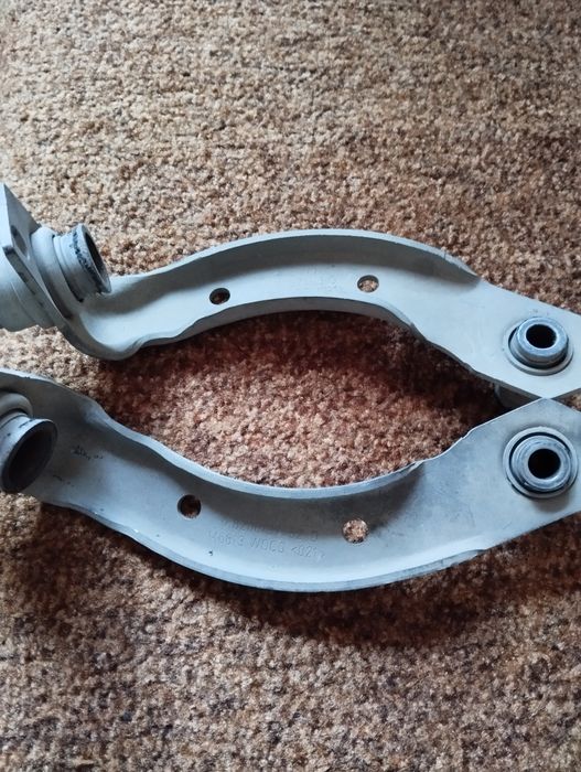 Кронштейн подрамника на Рено Меган 2