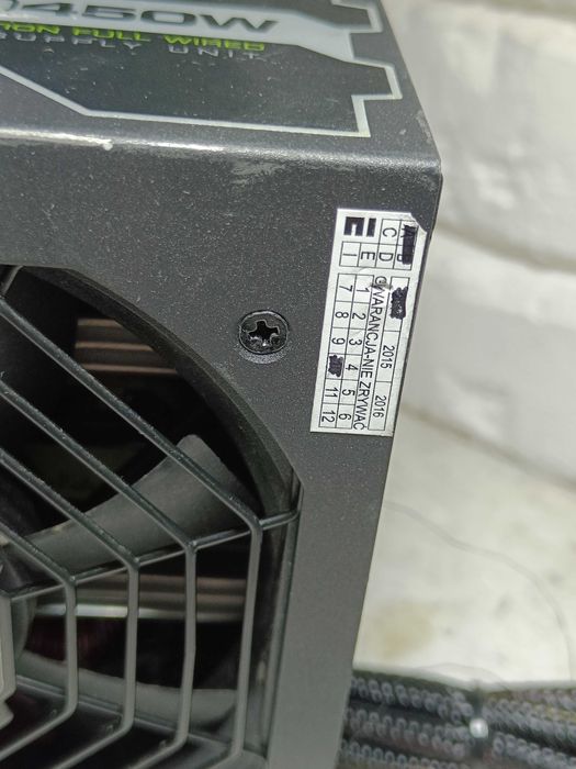 Блок живлення XFX PRO 450W 80 PLUS BRONZE 8pin GPU 8pin CPU на ПЛОМБІ!