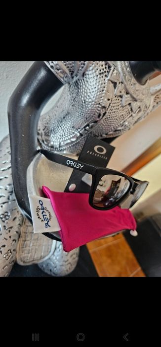 Frogskins Oakley Original.