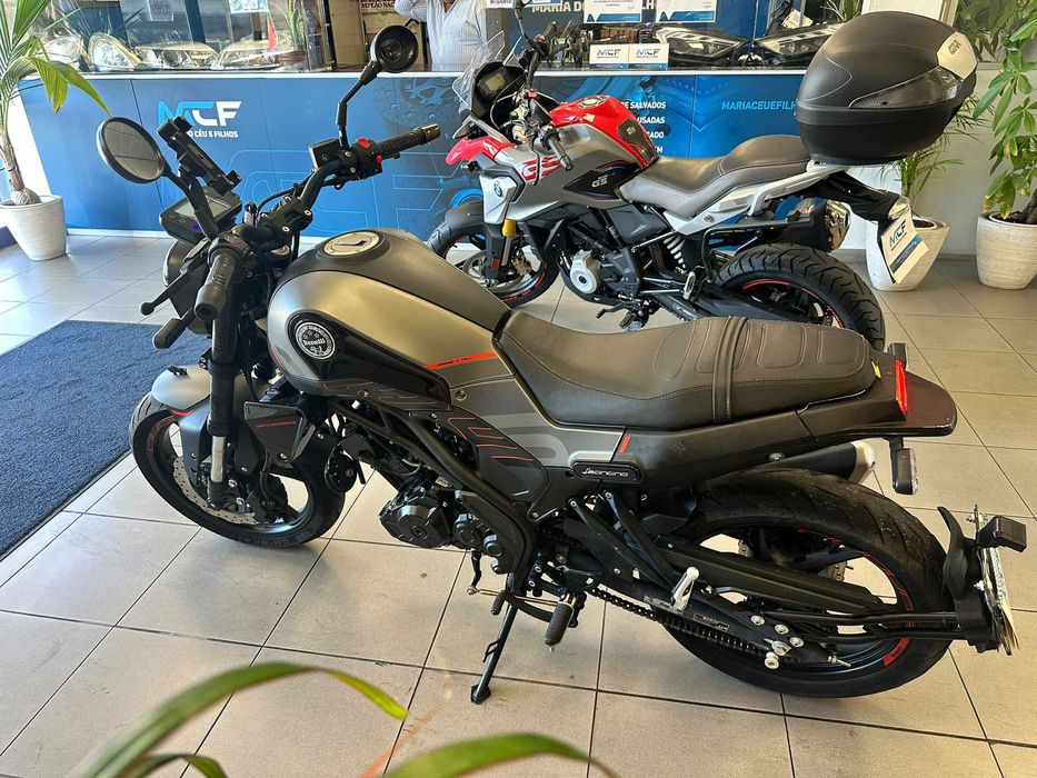 Benelli Leoncino 125 de 2023 Salvado
