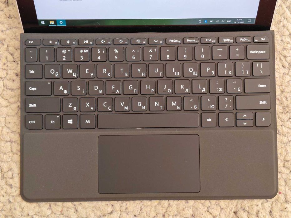 Microsoft Surface Go