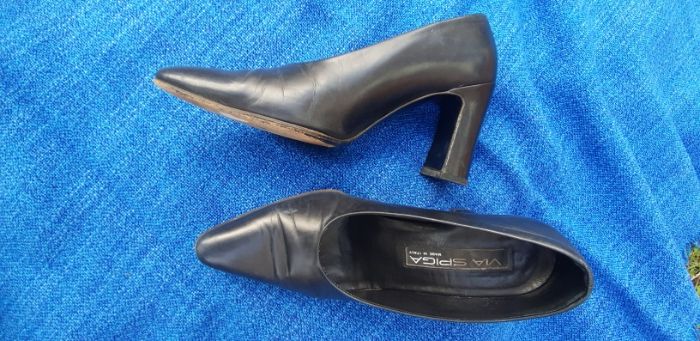 Via Spiga czółenka buty pantofle granatowe r.36 skóra