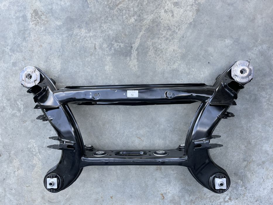 Балка подрамник original W212 W204 W205 W213 мерседес Mercedes підрамник новий е клас ц клас
