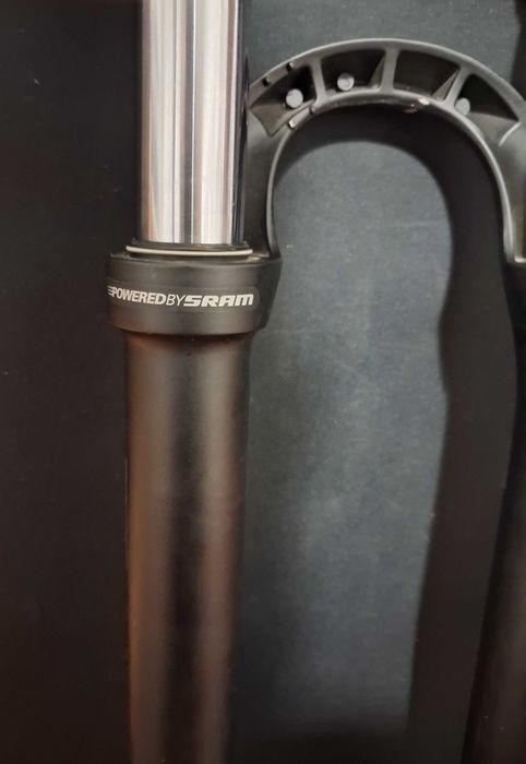 Suspensão Rockshox Tora