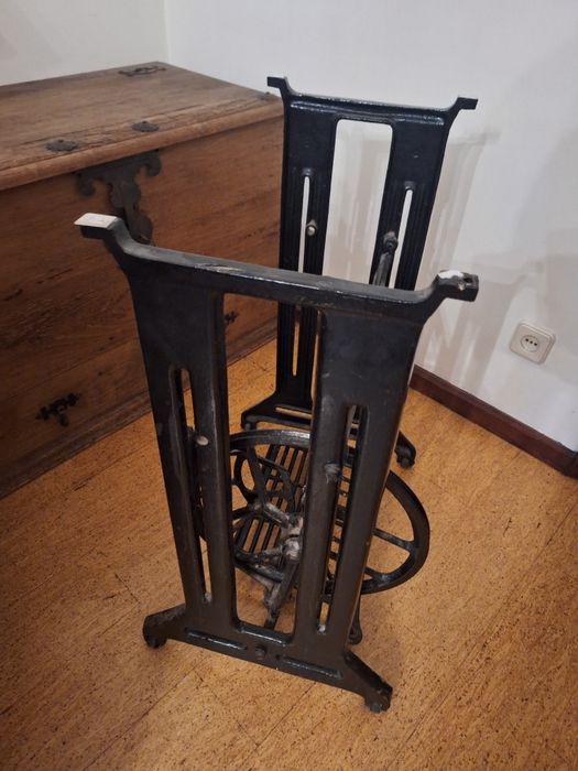 Estrutura de Máquina  Singer
