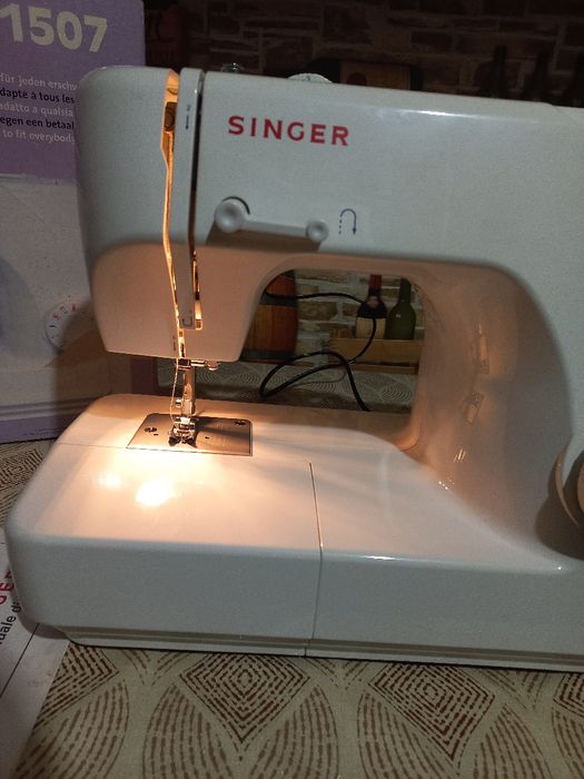 Швейна машинка Singer 1507
