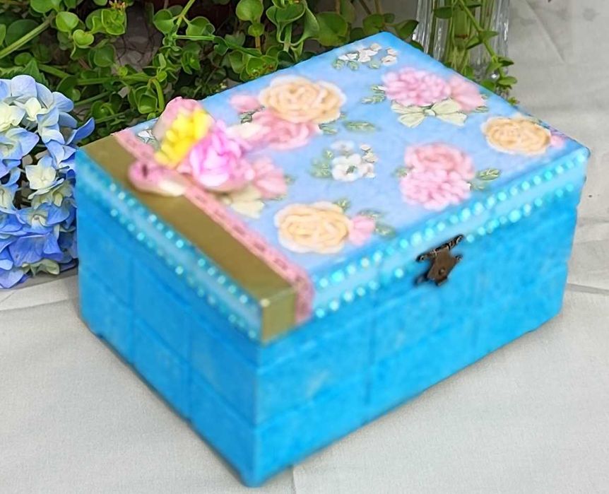 Caixa para maquilhagem