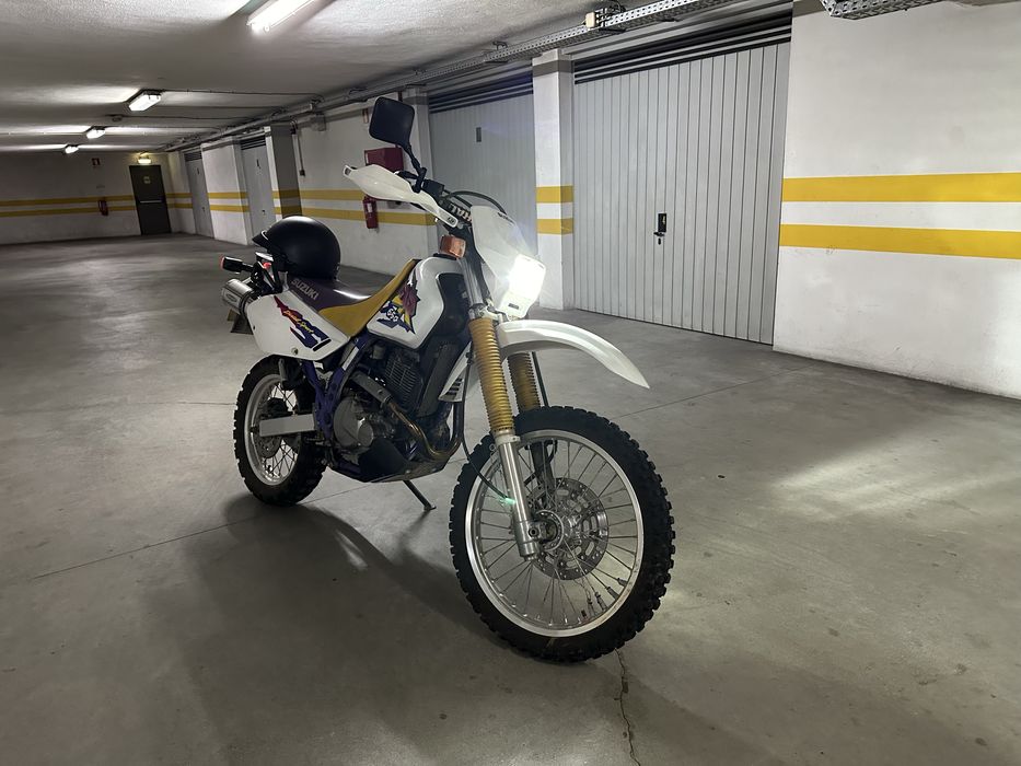 Suzuki DR 650 SE - exemplar de colecao c/ 11 mil kms