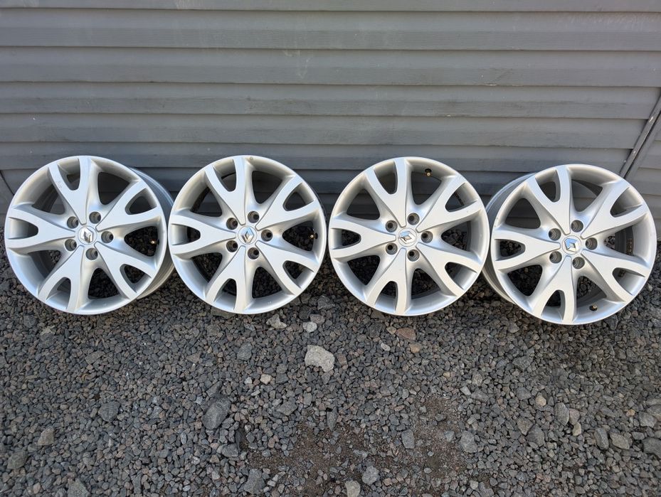 Комплект титанових дисків Renault 5/114.3 R17 5*114.3 17 Nissan Mazda ET40