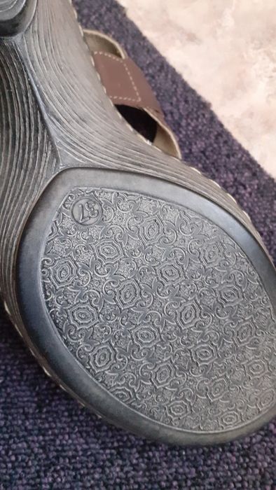 Buty na obcasie, nowe, 37