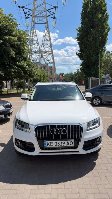 Продам Audi Q5 2016