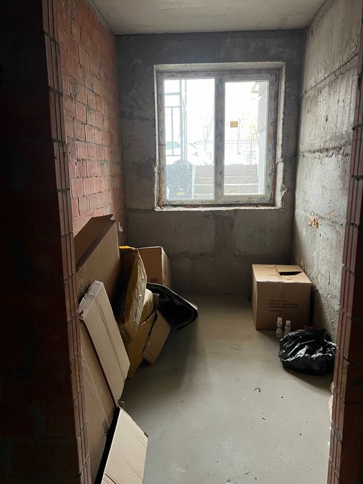 Приміщення 171 кв.м. вул. Метрологічна 52 ЖК "Кришталеві джерела"