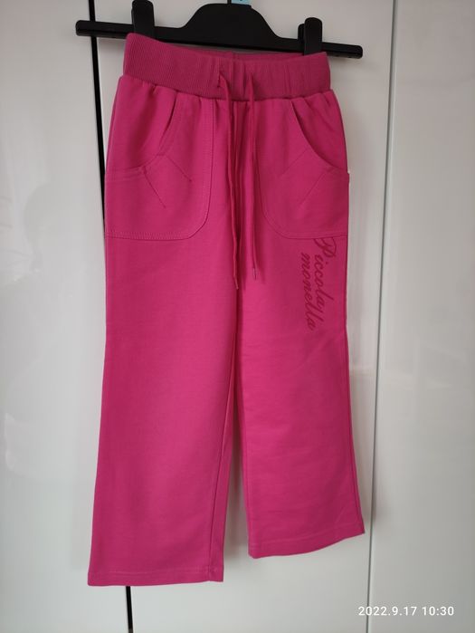 Spodnie dresowe r 104