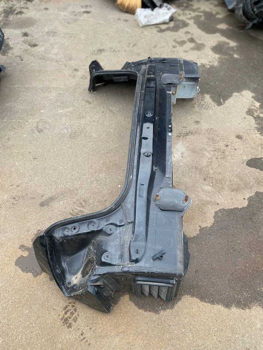 Задня панель BMW F30