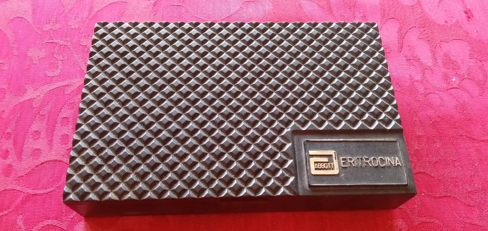 Quer desvendar Segredos? A caixa preta!-8E- Carapins Bébé-2E Desde 2E.