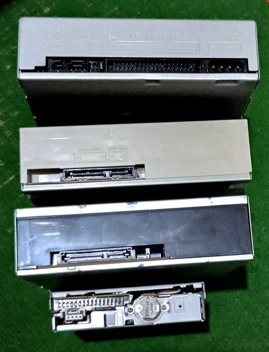 Різні дисководи до ПК