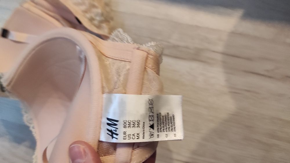 Biustonosz/ stanik firmy H&M rozmiar 80C