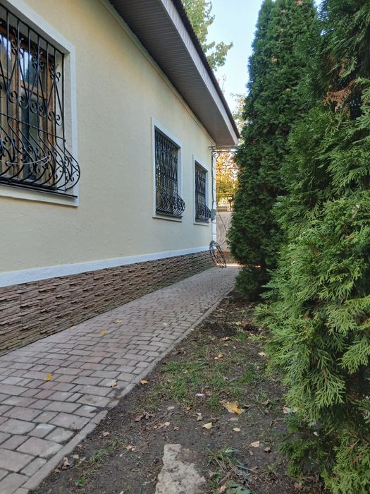 Надежный дом в хорошем состоянии  15 минут до центра города