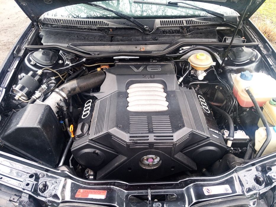 Ауди А6 С4. 2.8 кватро АКПП