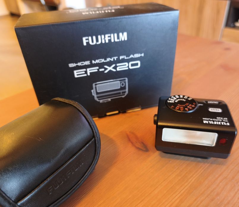 Flash Fujifilm EF-X20 TTL