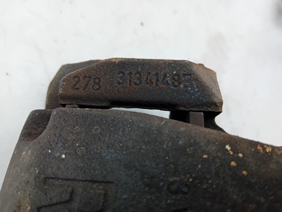 Pinça travão / maxila de travão frente direita VOLVO V40 Hatchback