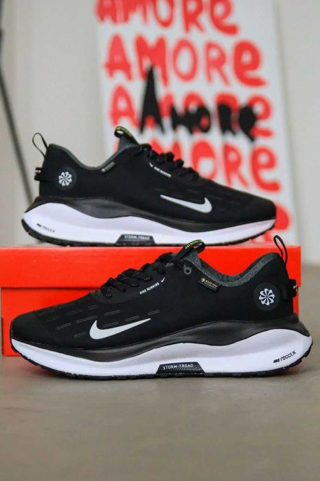 Мужские кроссовки Nike Infinity Run 4 Gore-Tex Black/White. 40-45