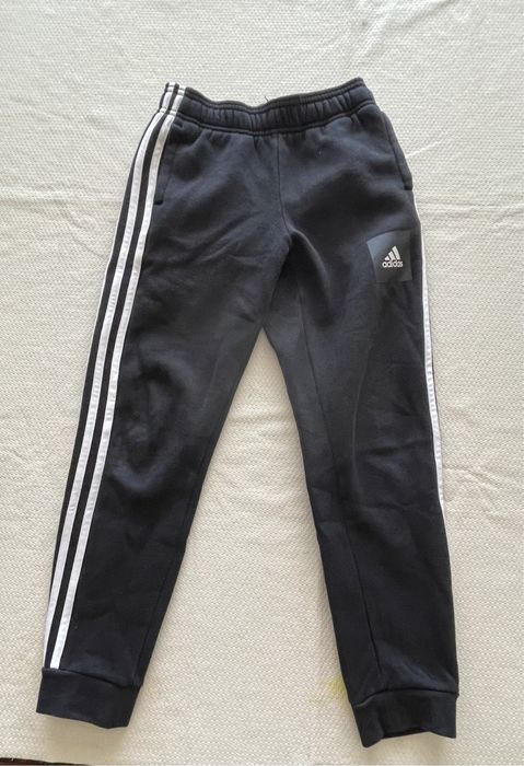 Calções criança novos - tamanho 9-10