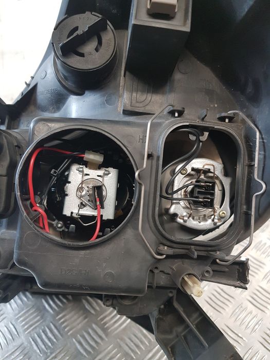 Lampa Prawa Przód 8200261612 Renault Clio Iii Hb 06R- Europa