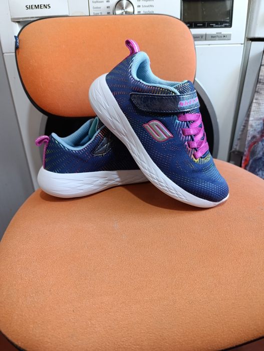 Кроссовки SKETCHERS оригинал!!