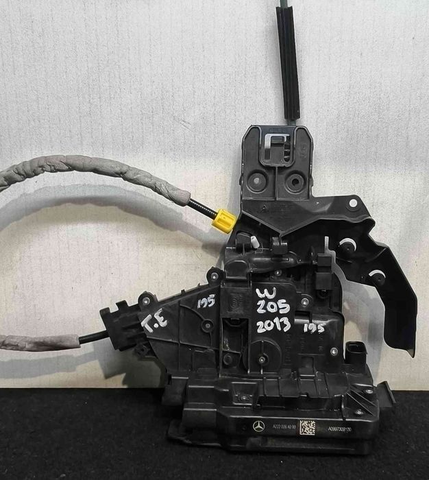 Fechadura / Fecho Porta Trás Esquerdo A2057230314 - MERCEDES-BENZ C-CLASS