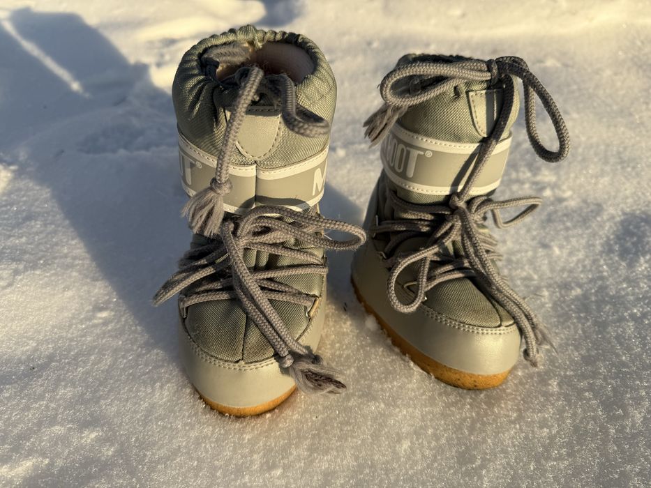 Moon boot дуже теплі чобітки дитячі