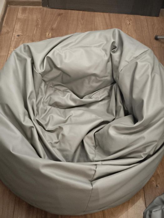 Duża pufa do siedzenia