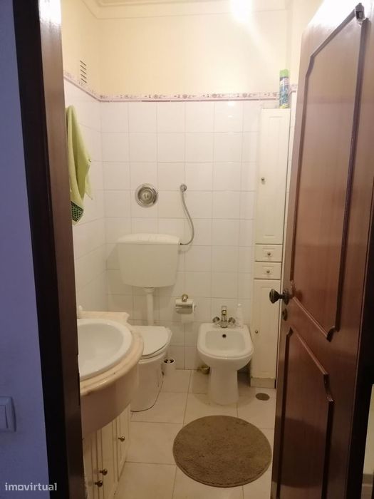 Quarto - localizado em Benfica Lisbon