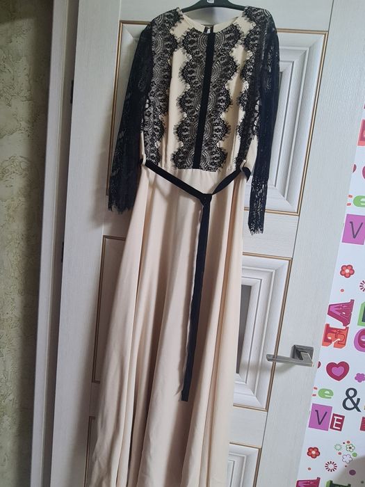 Вечірня сукня в хорошому стані