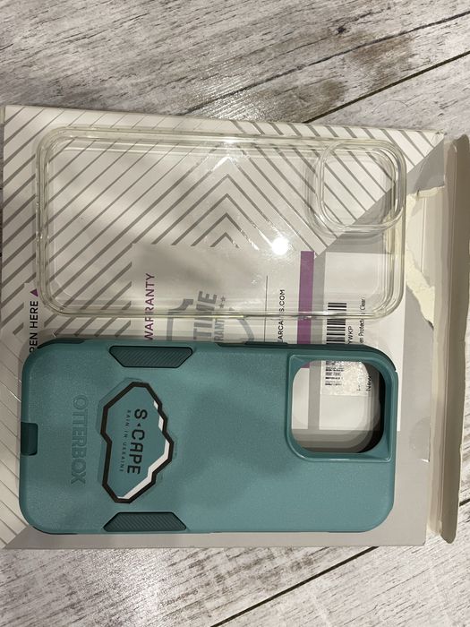 2 нових чохла і 2 захисних скла для iphone 12/12 pro