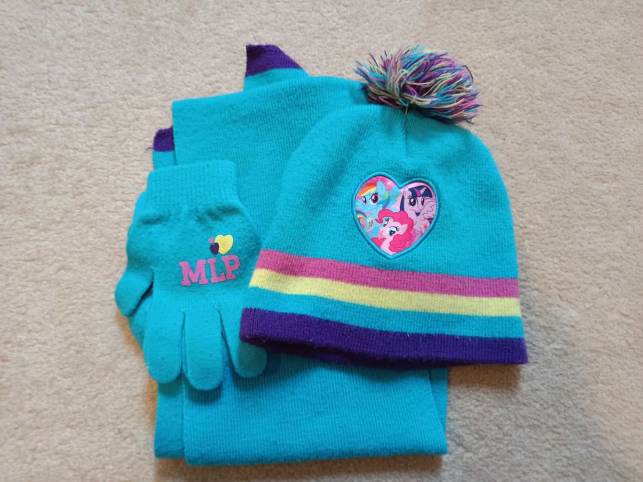 czapki,szaliki, rękawiczki