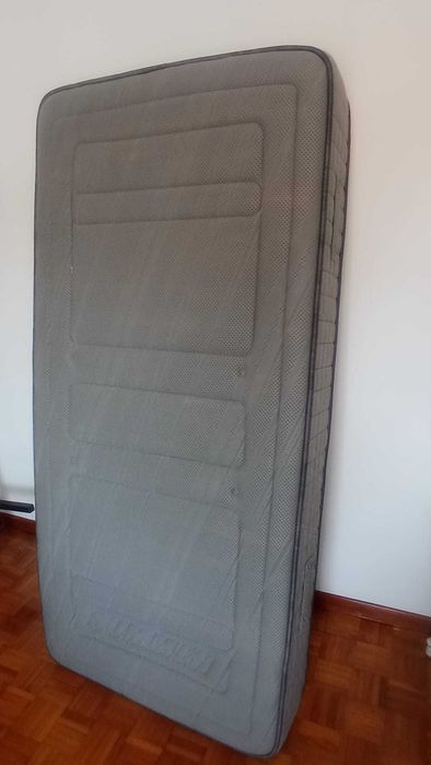 Colchão e Estrado de Solteiro